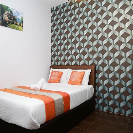Oyo 250 Palazzo Hotel Kulai Johor Bahru Extérieur photo