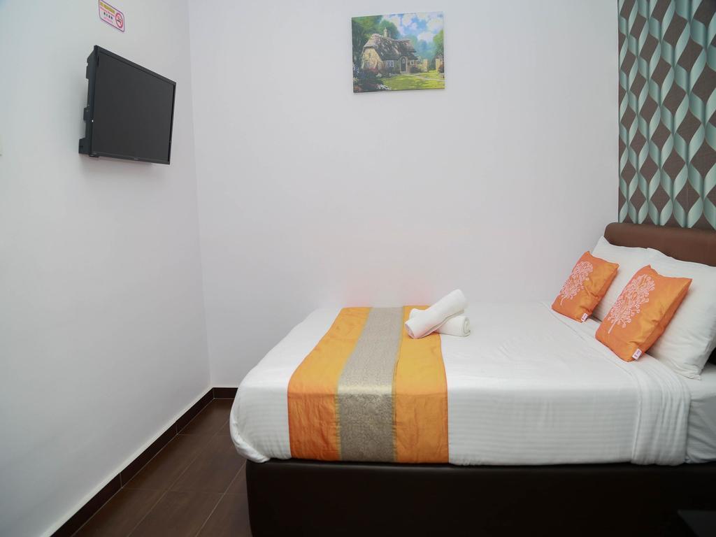 Oyo 250 Palazzo Hotel Kulai Johor Bahru Extérieur photo