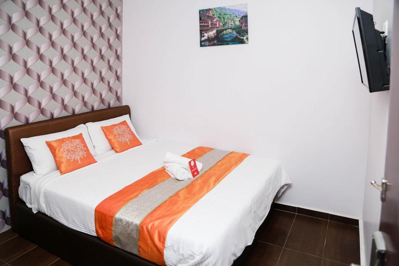 Oyo 250 Palazzo Hotel Kulai Johor Bahru Extérieur photo