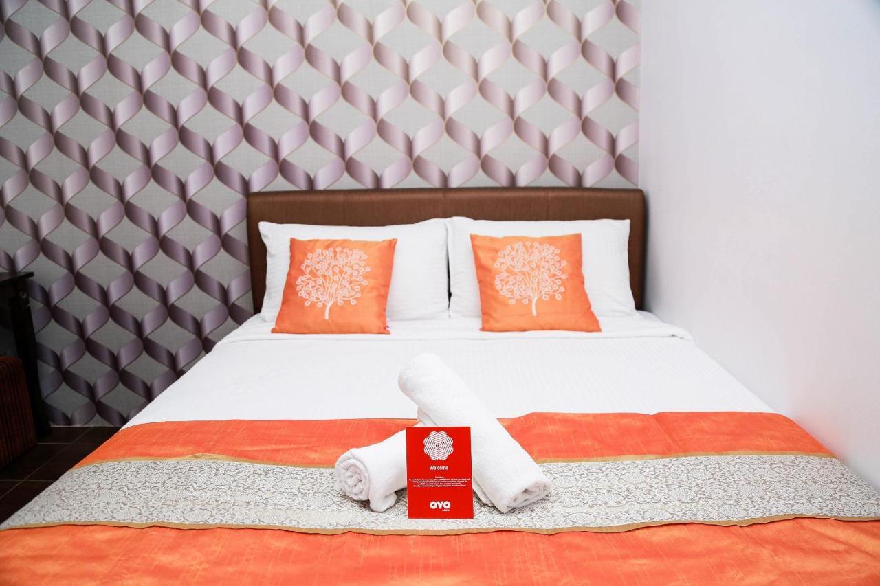 Oyo 250 Palazzo Hotel Kulai Johor Bahru Extérieur photo